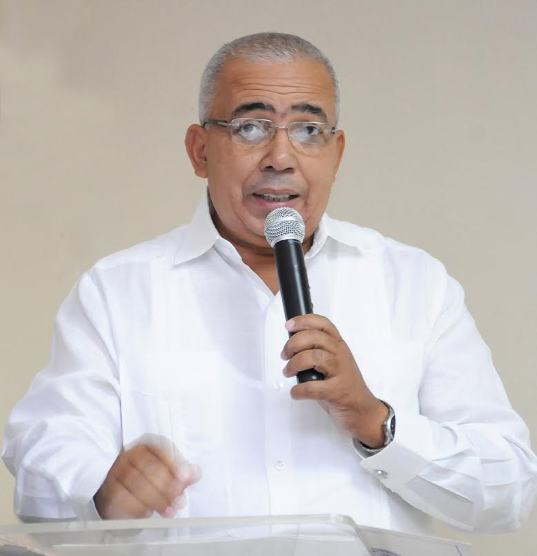 Sixto Peralta presidente de la CCPPP