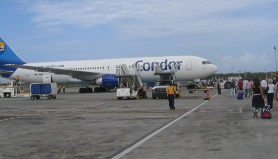 Condor reanuda sus operaciones a República Dominicana