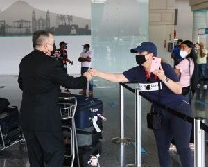 Aeropuerto Gregorio Luperón recibe a dominicanos ausentes