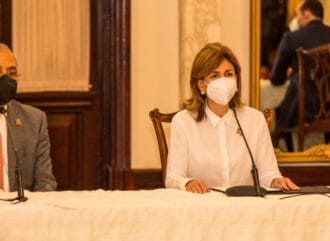 Gabinete de Salud presenta medidas para mitigar el COVID-19 durante festividades navideñas