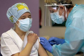 Mónica Tapias, primera sanitaria vacunada: "Es un honor y un orgullo"