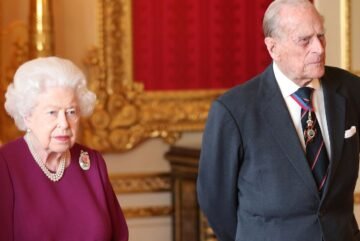 Los primeros golpes de Queen y Philip se confirmaron