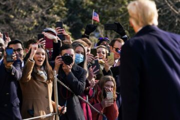 Trump dice que el intento de juicio político causó una 'tremenda ira' pero que no quiere 'violencia'