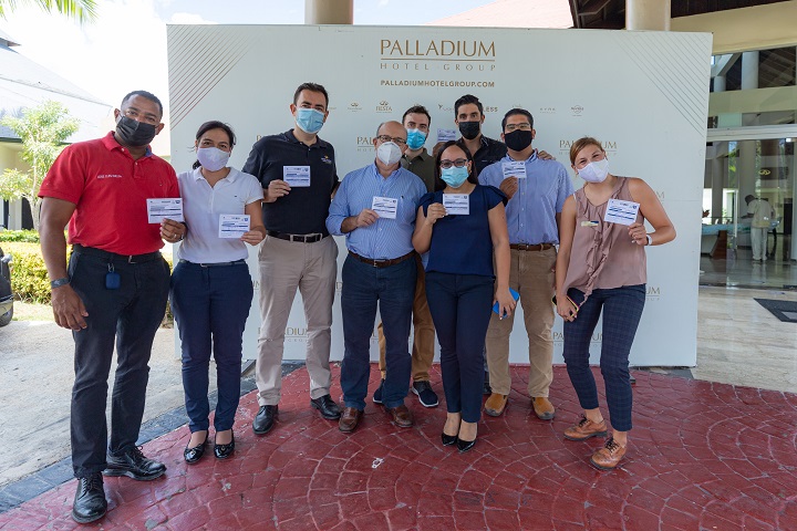 Santo Domingo - Palladium Hotel Group da otro paso hacia la revitalización de la industria de viajes, al ofrecer a los empleados de sus propiedades en República Dominicana