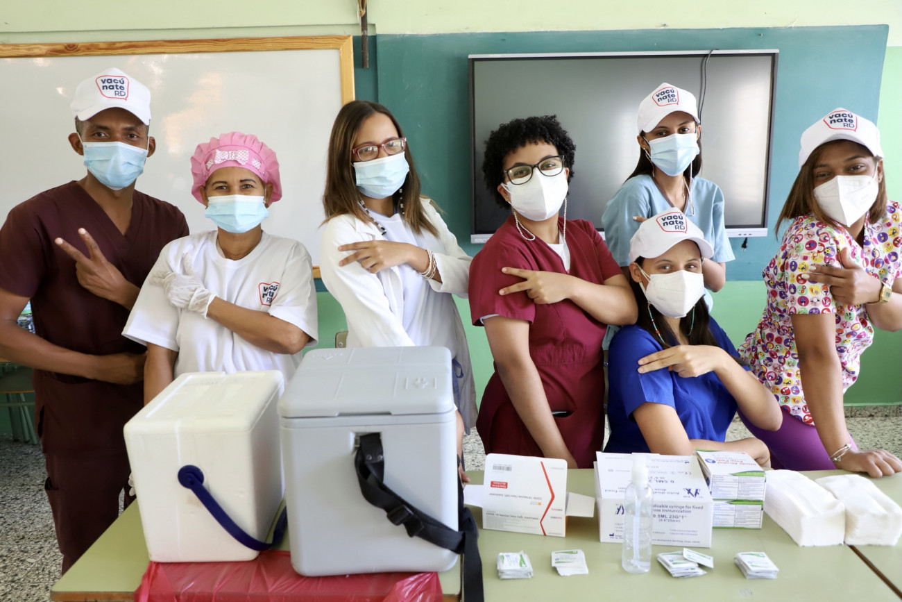 SANTO DOMIINGO, RD:- Con la puesta en marcha de 10 centros de vacunación en envasadoras de Tropigas, MARTÍ Group se suma al programa VacúnateRD