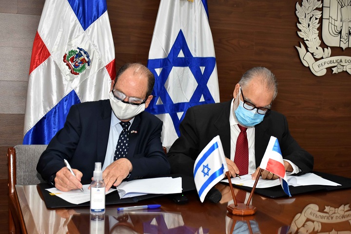 República Dominicana e Israel firman acuerdo de cooperación para la tecnología y la agricultura