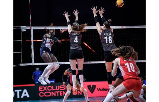 La del lunes fue una victoria significativa para la selección nacional de voleibol femenino (4-4) al disponer de Turquía (7-1) de manera convincente en cuatro