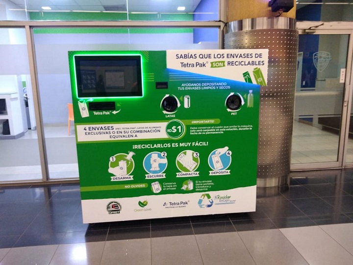 Máquinas receptoras de material reciclable instaladas en el Metro de Santo Domingo han recolectado más de 195 mil envases en un año