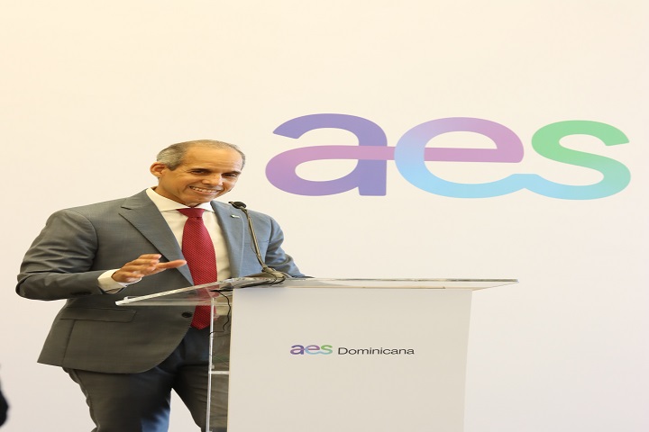 AES Dominicana entrega a 42 empresas certificados de créditos de carbono