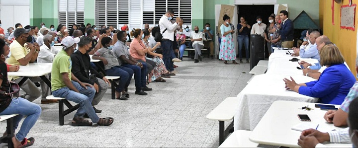 Director del INAPA, Wellington Arnaud, informa trabajos drenaje barrio Moscú están en su etapa final