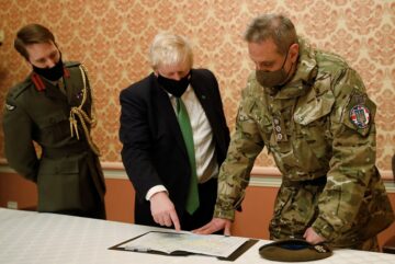 Boris Johnson advierte a Putin contra una invasión 'desastre'