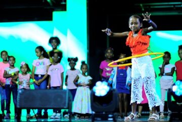 Niños de Punta Cana dan la bienvenida al verano de la mano de Lopesan Costa Bávaro