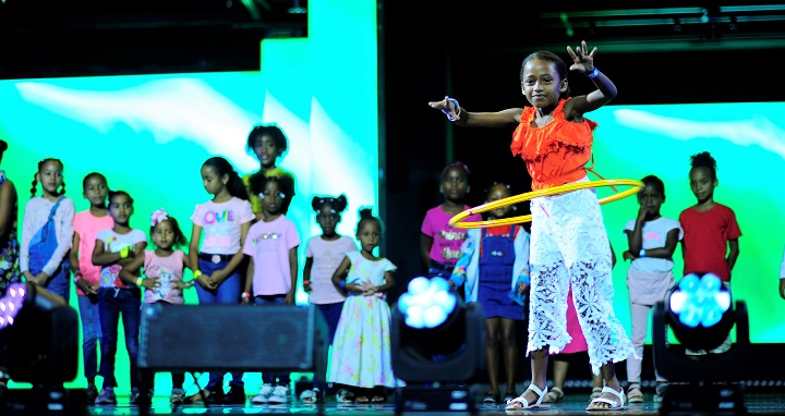 Niños de Punta Cana dan la bienvenida al verano de la mano de Lopesan Costa Bávaro