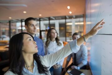 EY se coloca entre los mejores lugares de trabajo para mujeres en la región