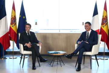 Sánchez y Macron firman un Tratado de Amistad y Cooperación que refuerza el vínculo entre España y Francia