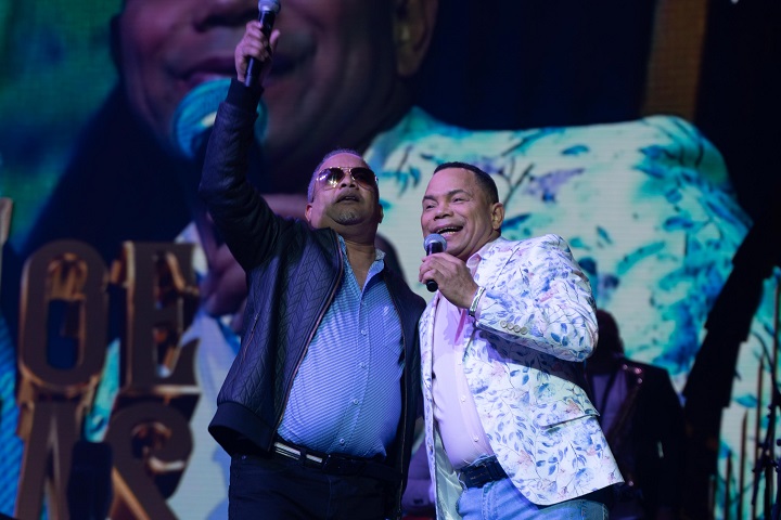 Joe Veras y sus amigos ponen a vibrar el United Palace en su 25 aniversario