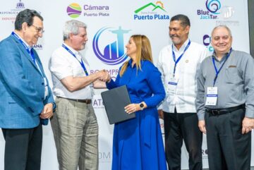 Cámaras de Comercio de Puerto Plata y de Puerto Rico USA firman convenio para promover iniciativas económicas bilaterales