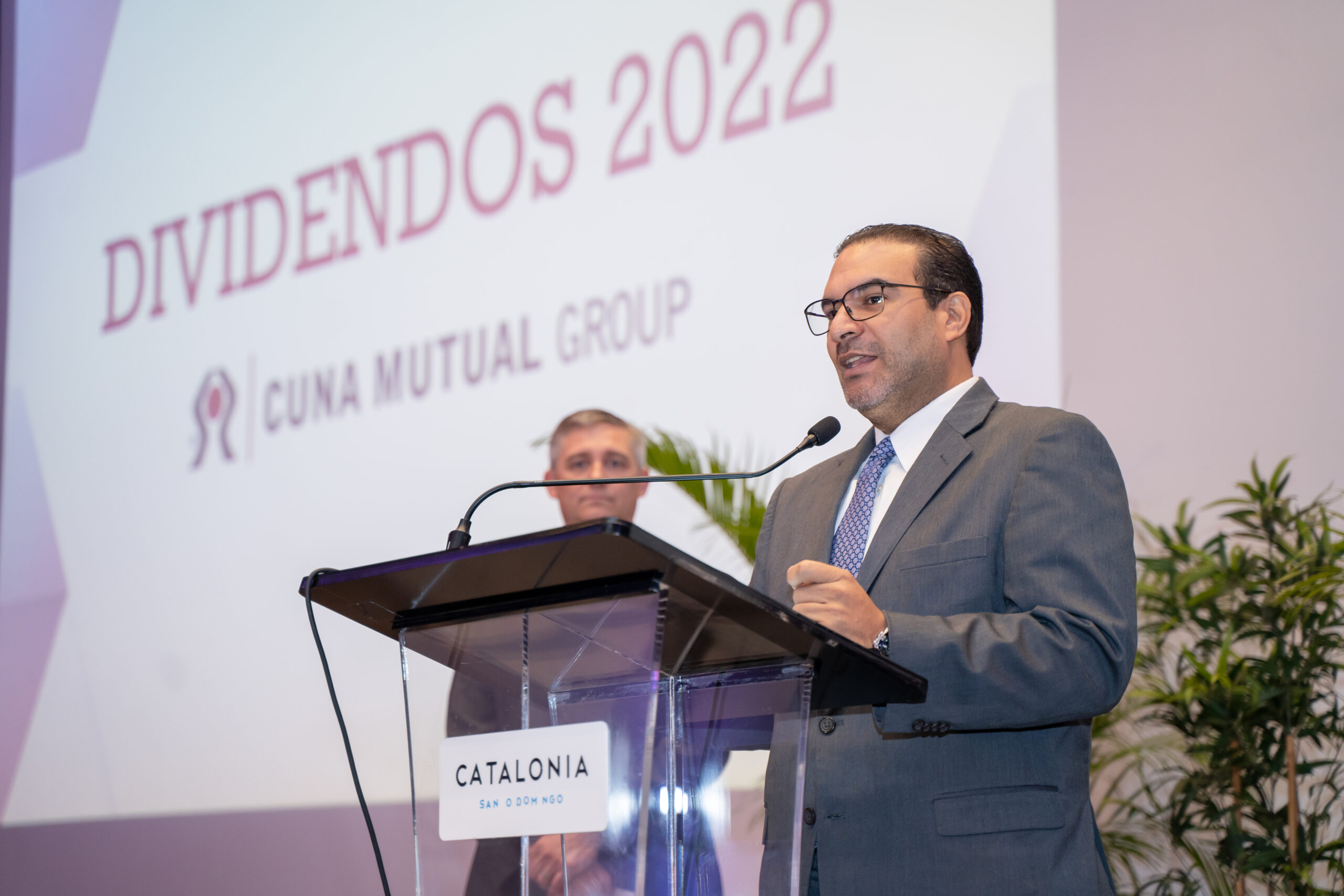 CUNA Mutual Group, aseguradora líder de cooperativas, entrega dividendos a sus clientes