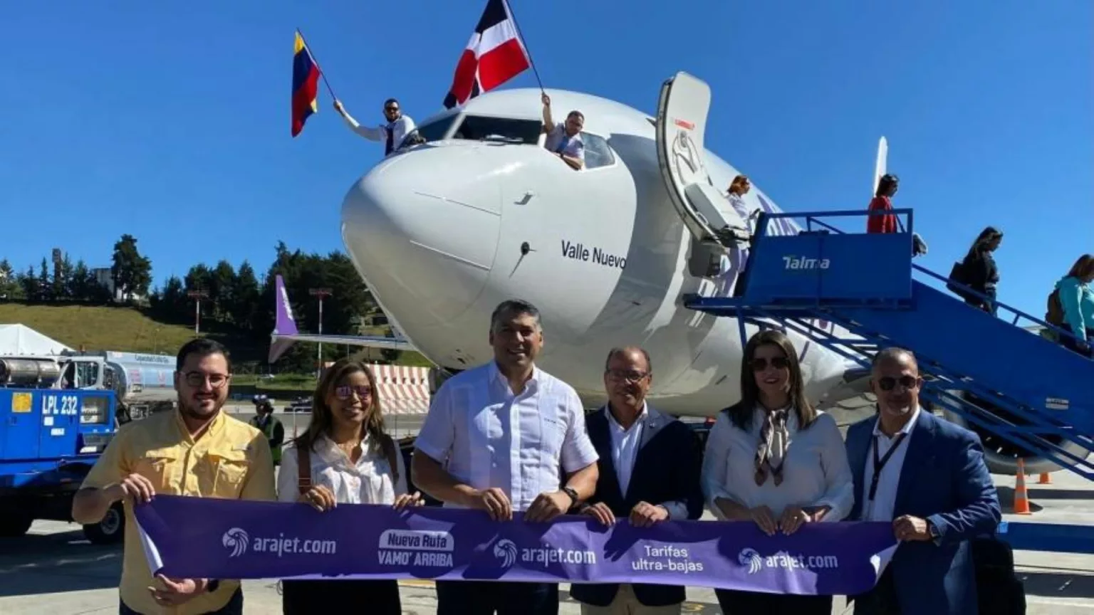 Arajet inaugura vuelos directos entre Santiago y Medellín