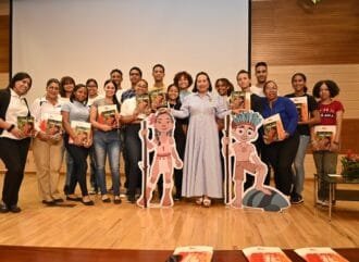 Presentan libro Pueblo taíno