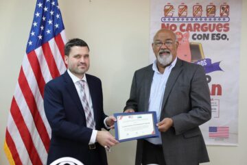 La Embajada de los EE.UU dona US$3 millones en equipos y asistencia técnica a LAVECEN