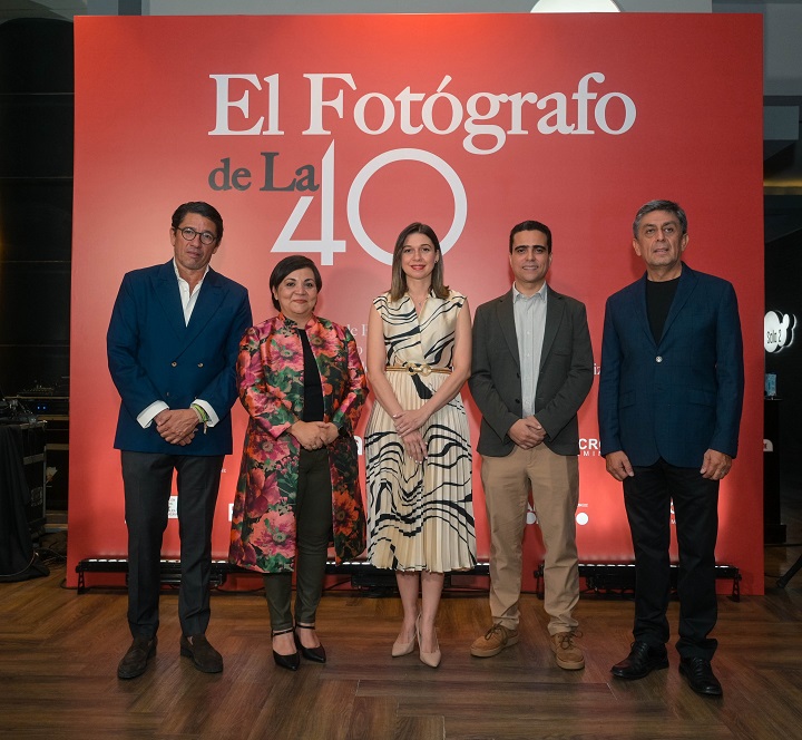 Realizan premier del documental “El Fotógrafo de La 40”, de Erika Santelices y Orlando Barría