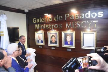 MESCYT inaugura galería de pasados ministros
