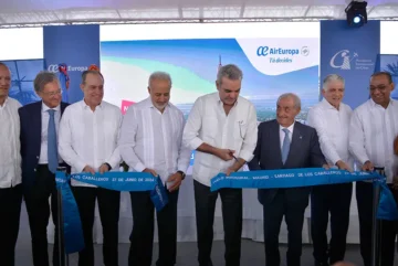Air Europa inaugura nueva ruta de Santiago con destino en Madrid