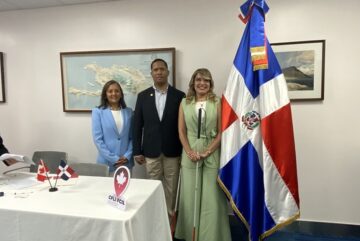 Gobierno de Canadá y Fundación Francina Firman Alianza