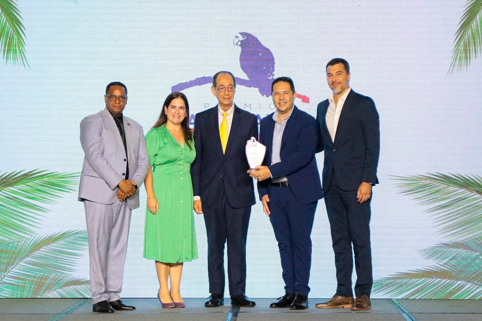 Paradisus Palma Real es galardonado con el Gran Premio al "Hotel del Año" en la cuarta edición del Premio Nacional de Turismo 2025