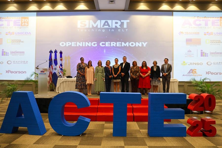 Embajada de los EEUU y UNICDA celebran la Conferencia Anual de Profesores de Inglés 2025