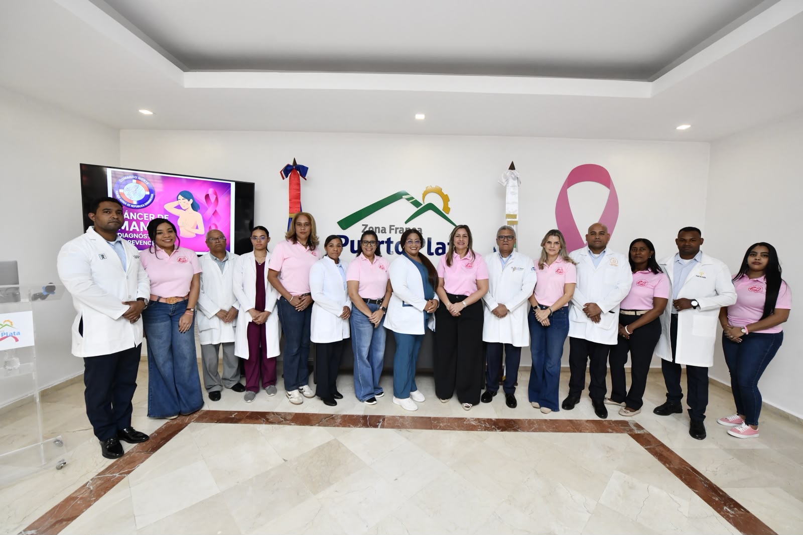 Jornada de prevención y concientización sobre el cáncer de mama organizada por la Zona Franca Industrial de Puerto Plata.